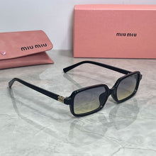 Carregar imagem no visualizador da galeria, Óculos de Sol Feminino Pequeno Miu