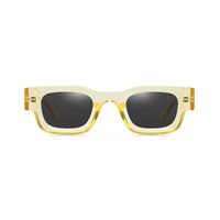 Amarelo com Lentes Pretas