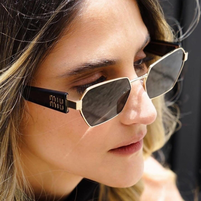 Óculos de Sol Miu Miu Milano
